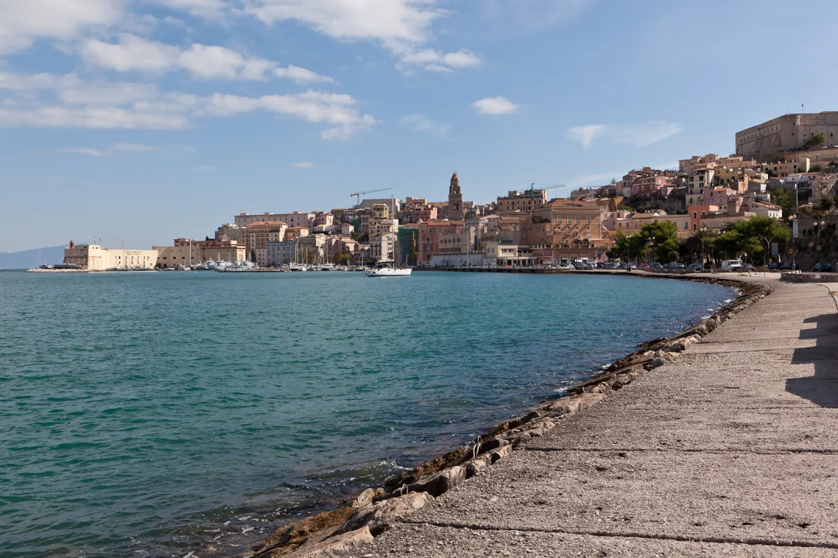 Parcheggio Gaeta centro: dove sostare e consigli pratici