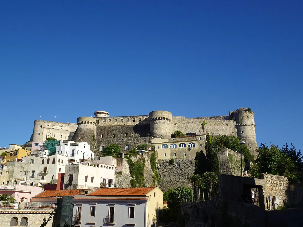 Dove mangiare a Gaeta spendendo poco: guida 2026 a trattorie e street food